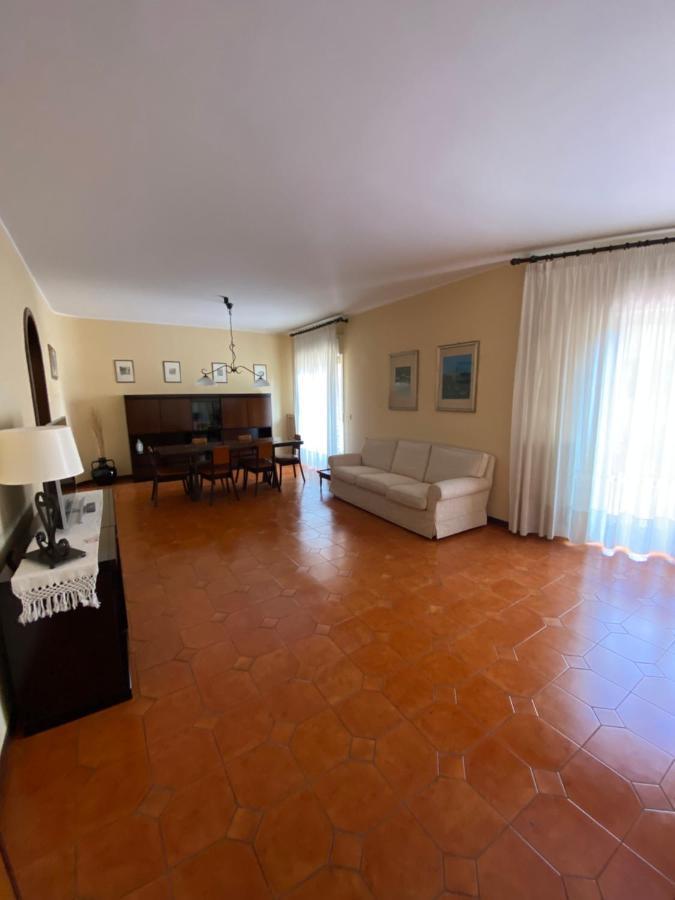 Av Apartment Aci Castello Exterior foto